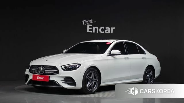 Mercedes-Benz E-Class W213 2023 Белый из Кореи