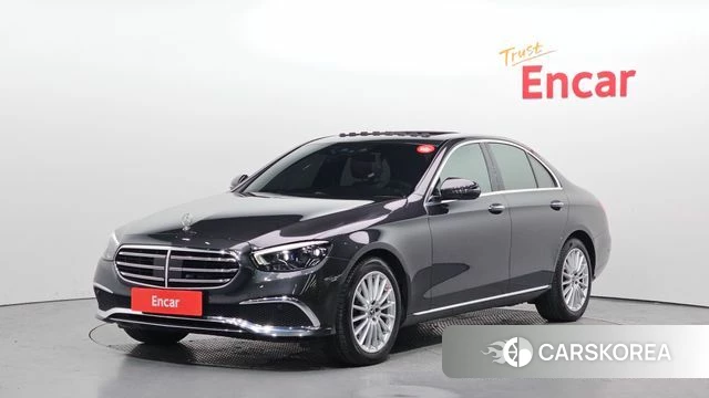 Mercedes-Benz E-Class W213 2021 Серый из Кореи