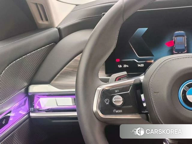 BMW i7 2025 Черный из Китая