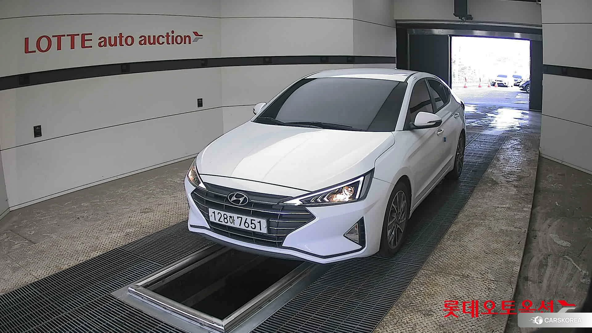 Hyundai Avante 2020 Polar White из Кореи