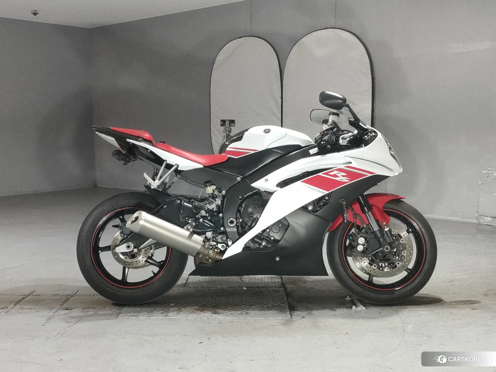 Yamaha YZF-R6 2010 из Японии, фото 2