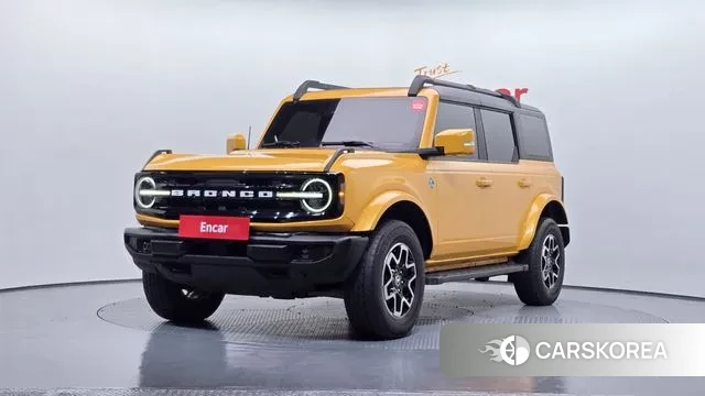 Ford Bronco 6th Generation 2022 Желтый из Кореи