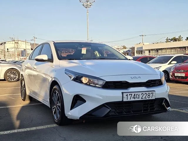 Kia The New K3 2nd generation 2022 Белый из Кореи