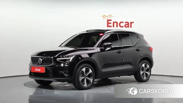 Volvo XC40 2023 Черный из Кореи