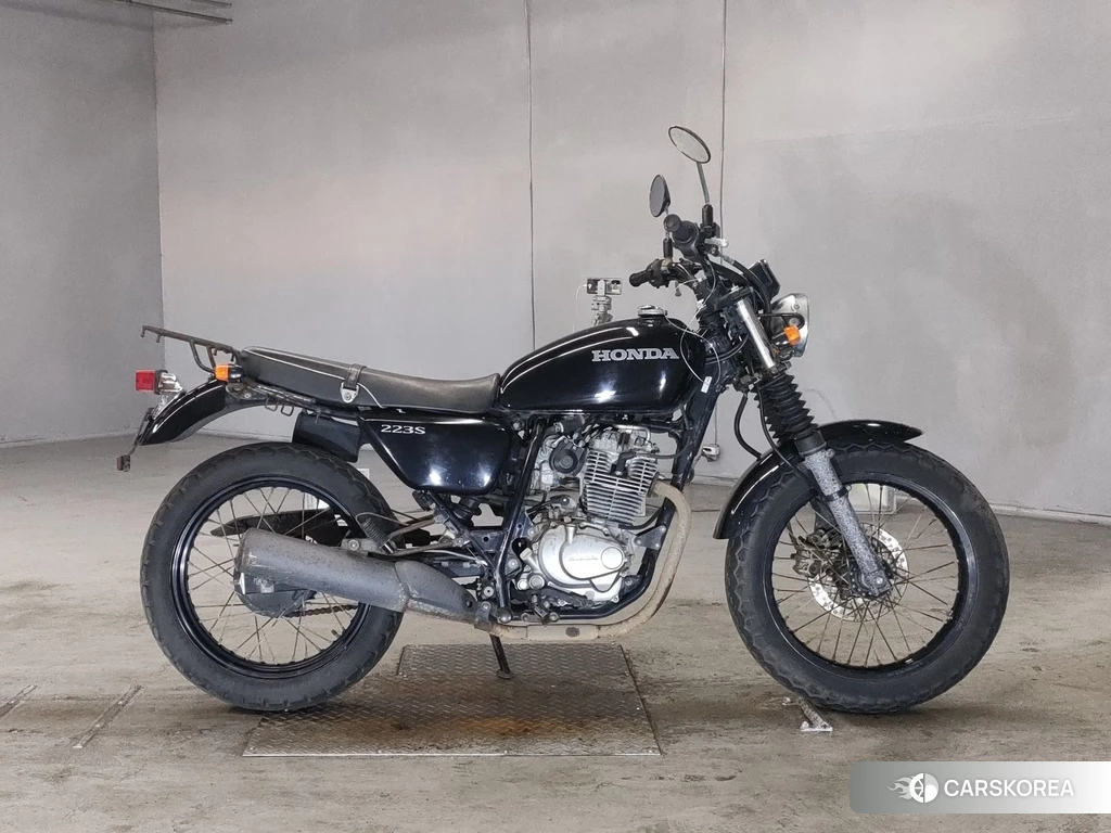 Проданный Honda CB223S 2014 из Японии