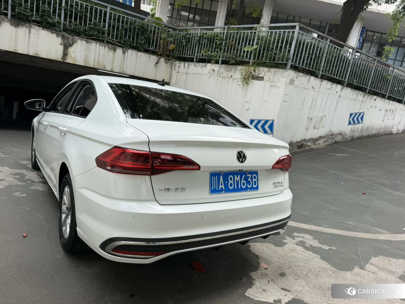 Volkswagen Bora 2022 Белый из Китая