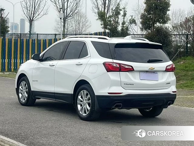 Chevrolet Explorer 2018 Белый из Китая