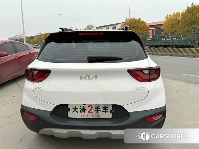 Kia Yi Ran 2024 Белый из Китая