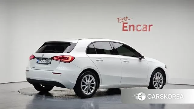 Mercedes-Benz A-Class W177 2020 Белый из Кореи