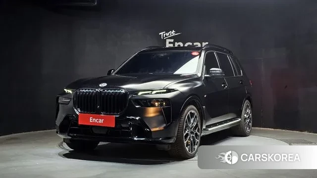 BMW X7 (G07) 2023 Черный из Кореи