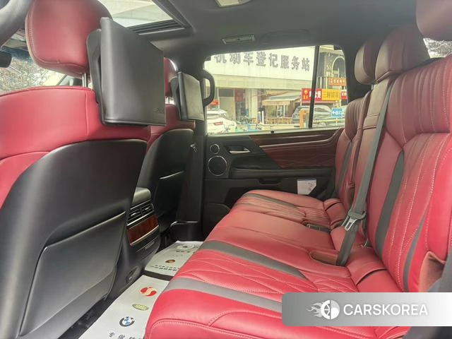 Lexus LX 2022 Черный из Китая