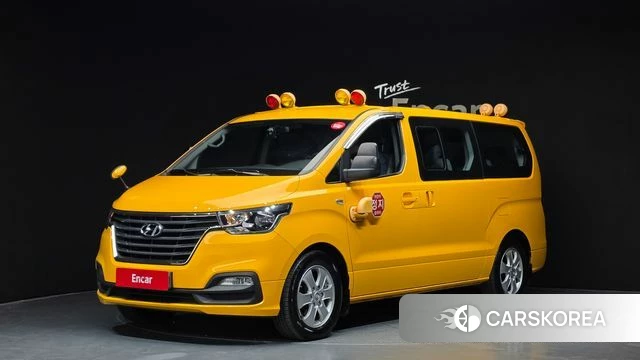 Hyundai The New Grand Starex 2018 Желтый из Кореи