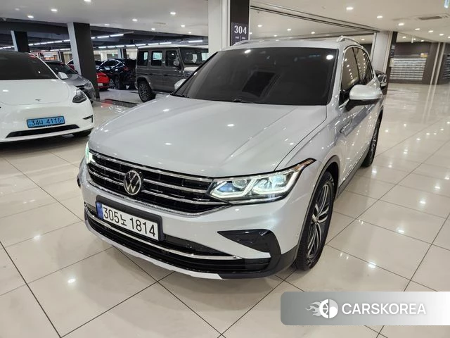 Volkswagen Tiguan second Generation 2023 Серебряный из Кореи