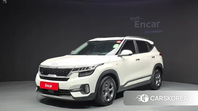 Kia Seltos 2022 Белый из Кореи