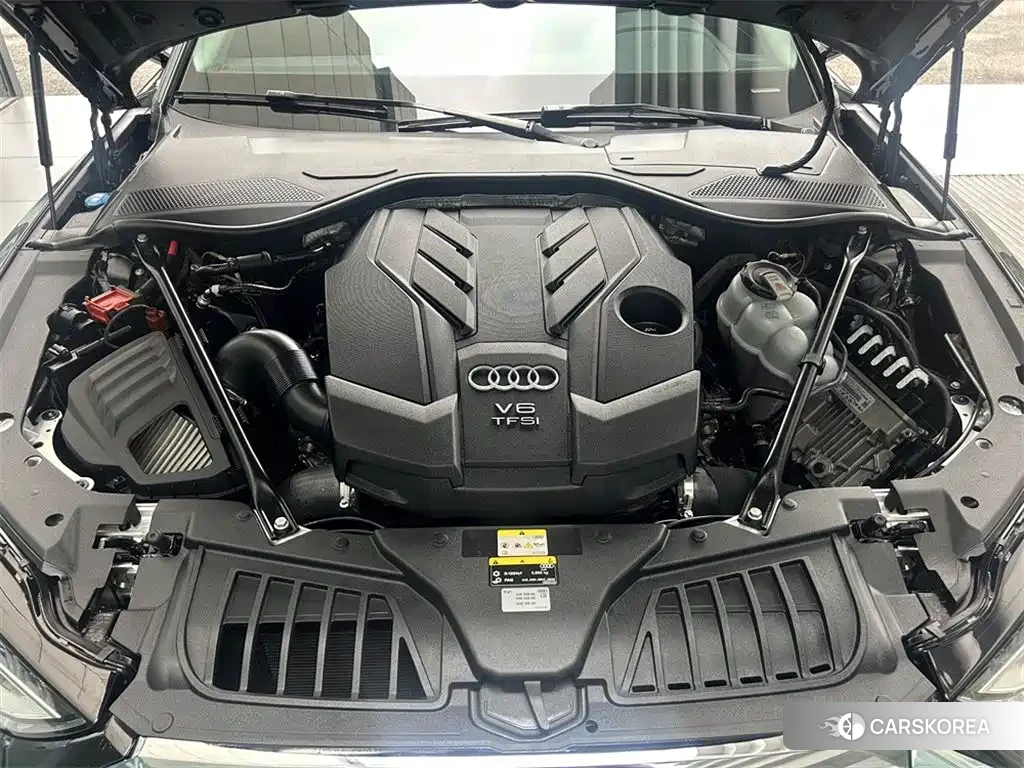 Audi A8 2023 Черный из Китая