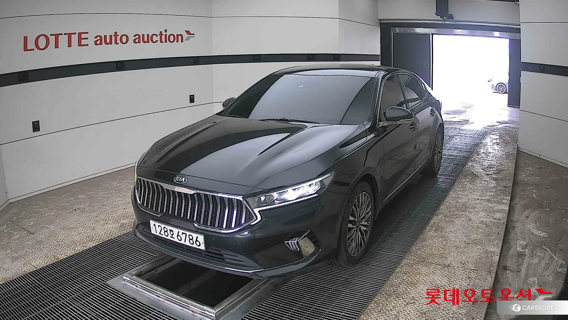 Kia K7 2020 Aurora Black Pearl из Кореи