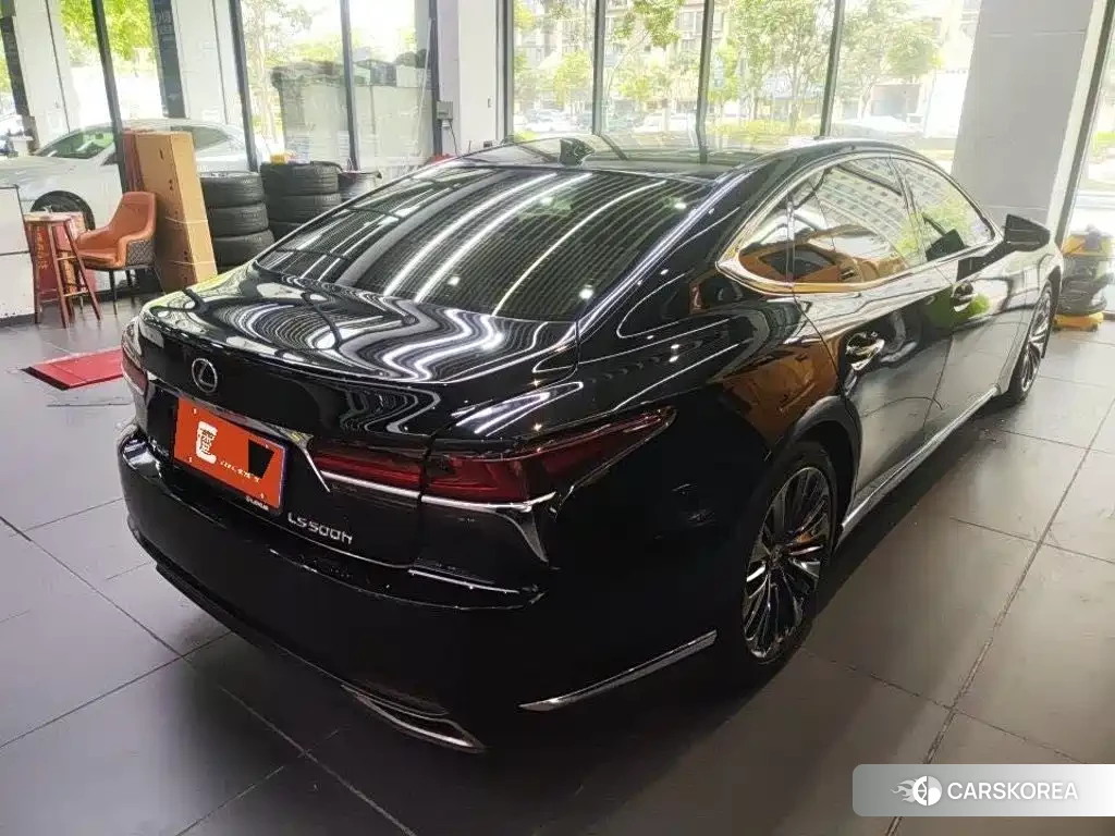Lexus LS 2019 Черный из Китая