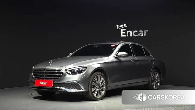 Mercedes-Benz E-Class W213 2022 Серебристо-серый из Кореи
