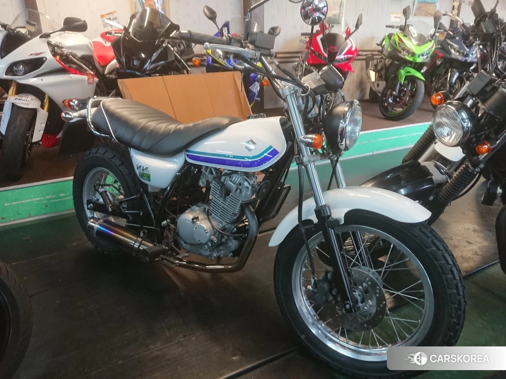 Проданный Suzuki VAN VAN 200 2012 из Японии