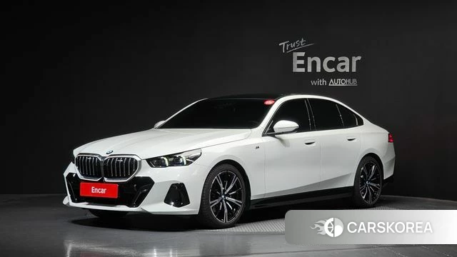 BMW 5 Series (G60) 2025 Белый из Кореи