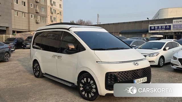 Hyundai Staria 2024 Белый из Кореи