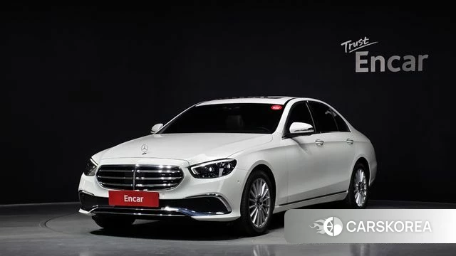 Mercedes-Benz E-Class W213 2021 Белый из Кореи