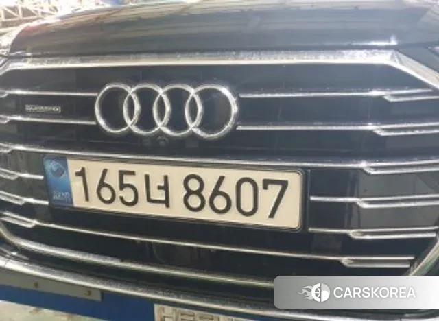 Audi A8 (D5) 2021 Черный из Кореи
