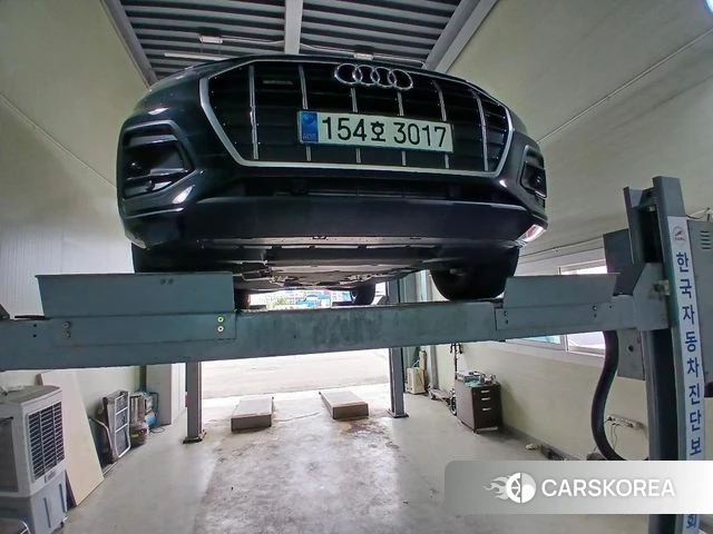 Audi Q5 (FY) 2023 Черный из Кореи