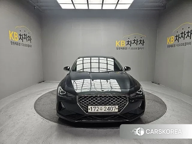 Genesis G70 2018 Темно-зеленый из Кореи