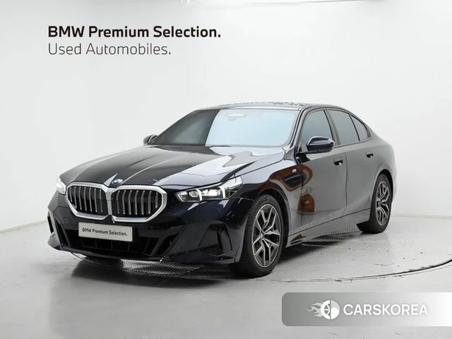 BMW 5 Series (G60) 2024 Черный из Кореи