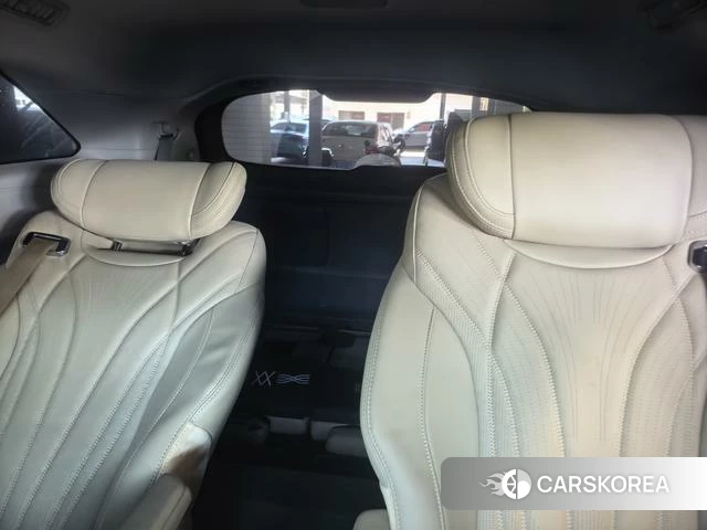 Toyota Saina 2022 Белый из Китая