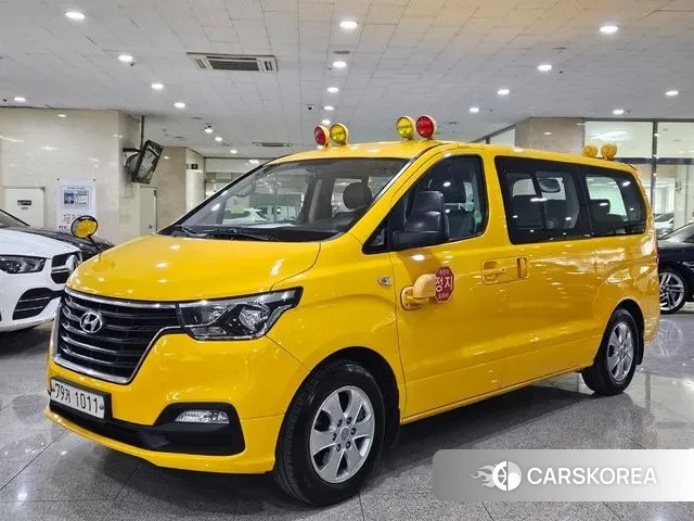 Hyundai The New Grand Starex 2021 Желтый из Кореи