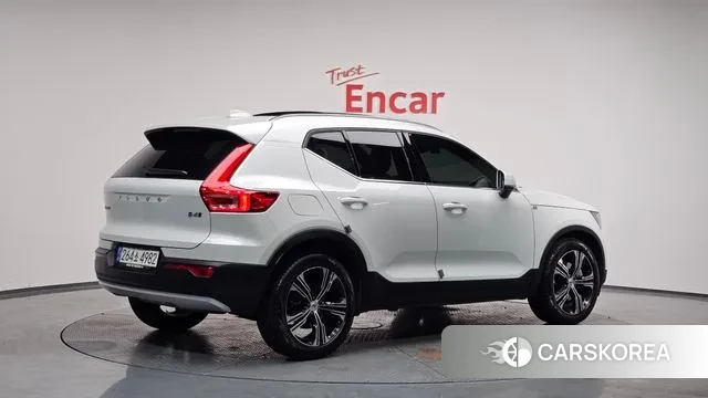 Volvo XC40 2020 Белый из Кореи