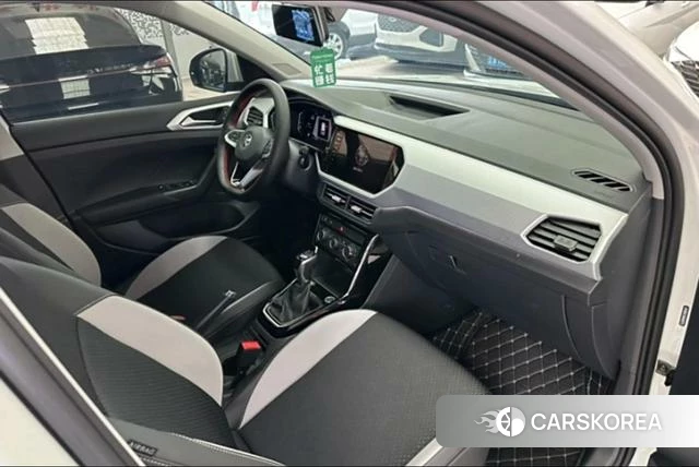 Volkswagen Exploring the shadow 2021 Белый из Китая