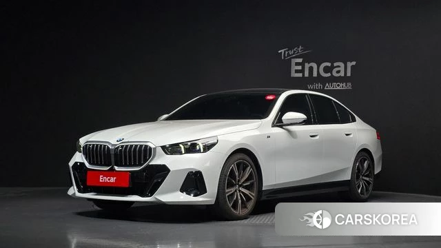 BMW 5 Series (G60) 2025 Белый из Кореи