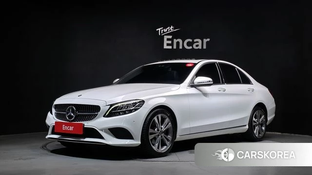 Mercedes-Benz C-Class W205 2019 Белый из Кореи