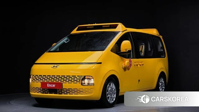 Hyundai Staria 2023 Желтый из Кореи