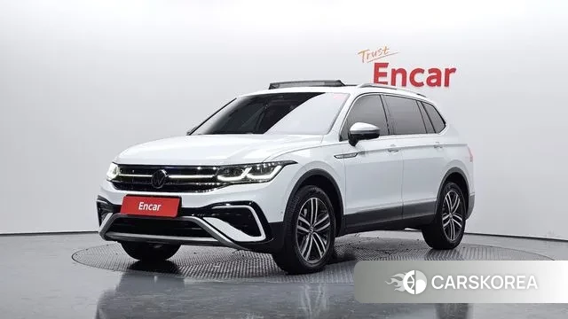 Volkswagen Tiguan Allspace 2023 Белый из Кореи