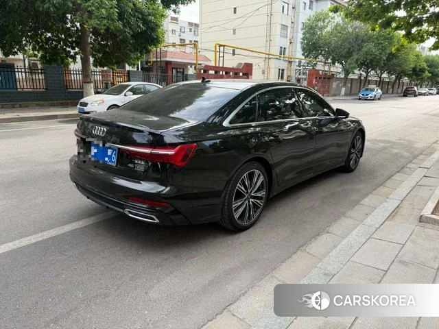 Audi A6L 2022 Черный из Китая