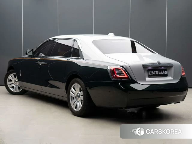 Rolls-Royce Gust 2022 Черный из Китая