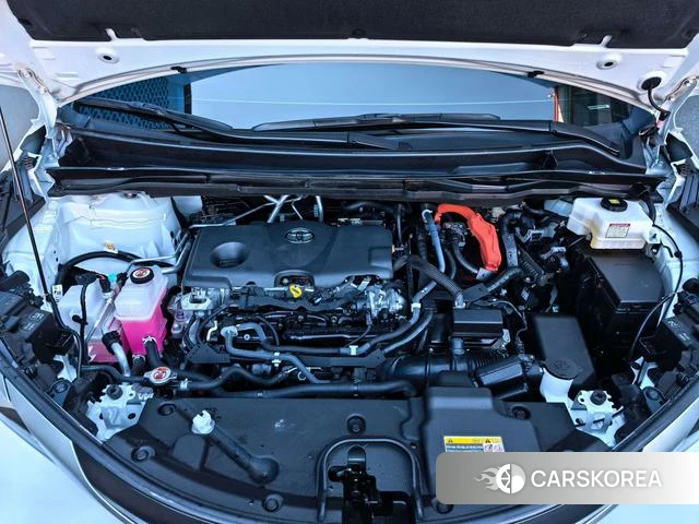 Toyota Saina 2025 Белый из Китая
