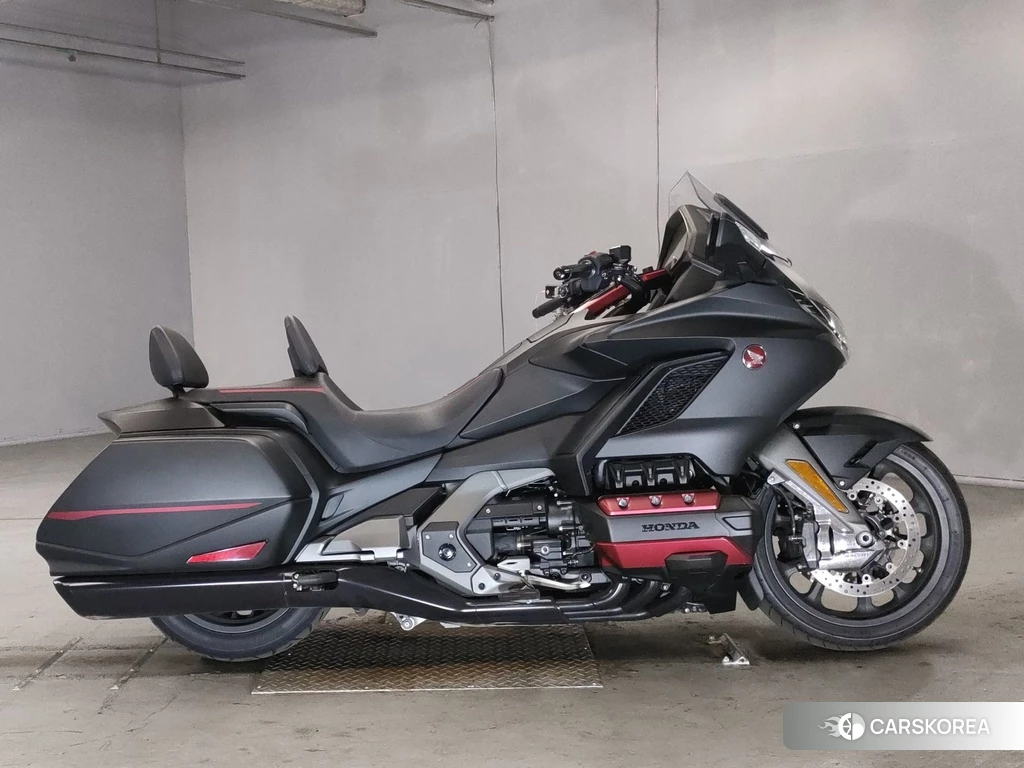 Проданный Honda GL1800 2021 из Японии, фото 2