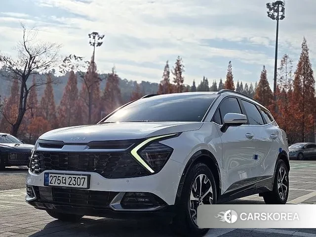 Kia Sportage 5th Generation Hybrid 2022 Белый из Кореи