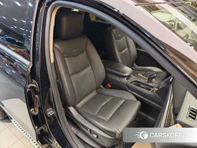 Cadillac XT5 2018 Черный из Китая