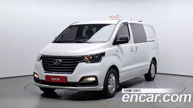 Hyundai The New Grand Starex 2018 Белый из Кореи