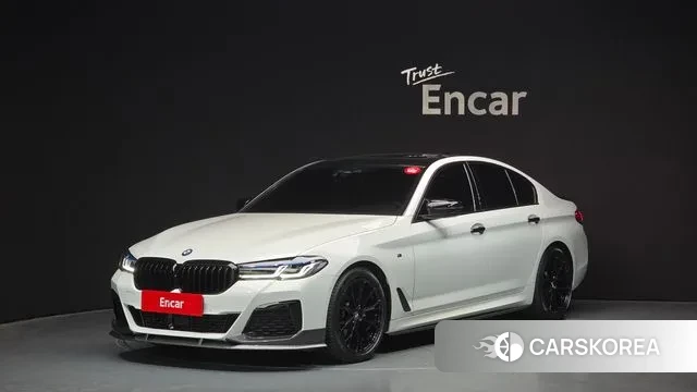 BMW 5 Series (G30) 2018 Белый из Кореи