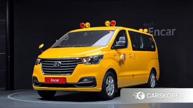 Hyundai The New Grand Starex 2019 Желтый из Кореи