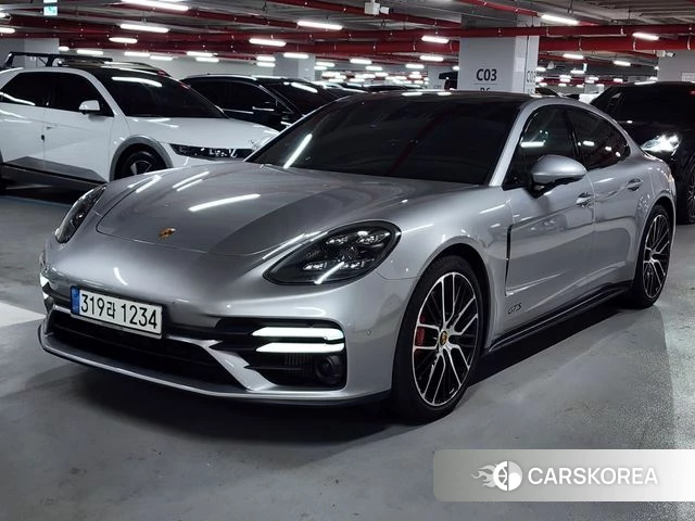 Porsche Panamera (971) 2021 Серебряный из Кореи