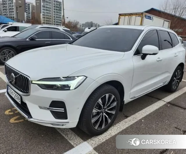 Volvo XC60 second Generation 2023 Белый из Кореи