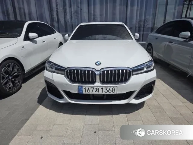BMW 5 Series (G30) 2022 Белый из Кореи